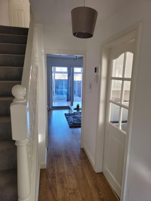 2 Bedroom End Of Terrace House Wellington  Exteriér fotografie